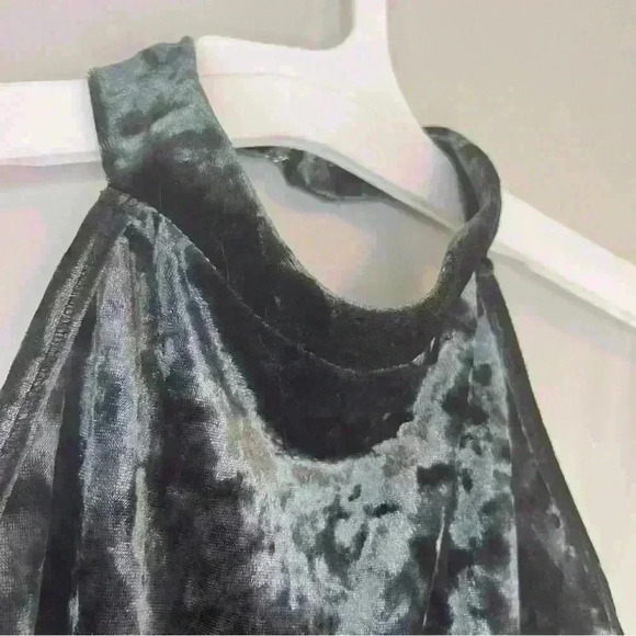 Forever 21 dark blue crushed velvet bodysuit size medium - Picture 4 of 9